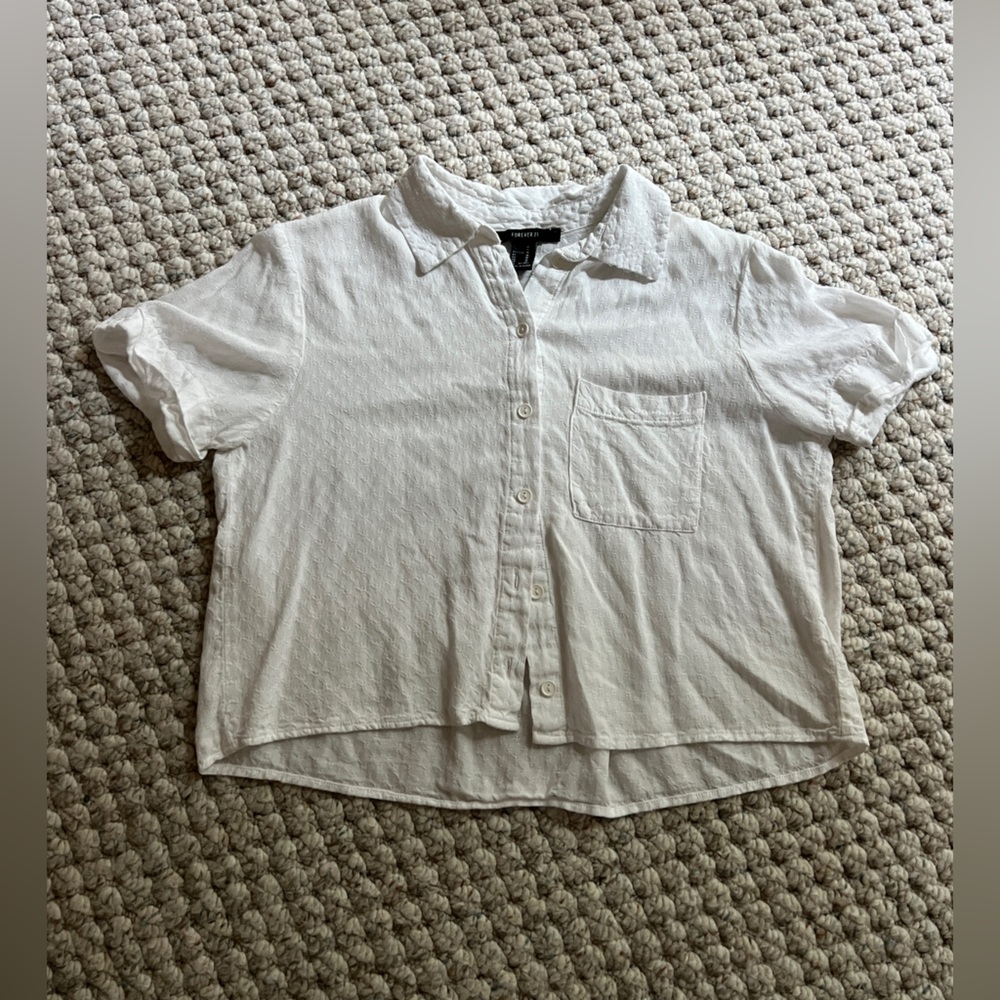 Forever 21 Cropped Short Sleeve  Shirt